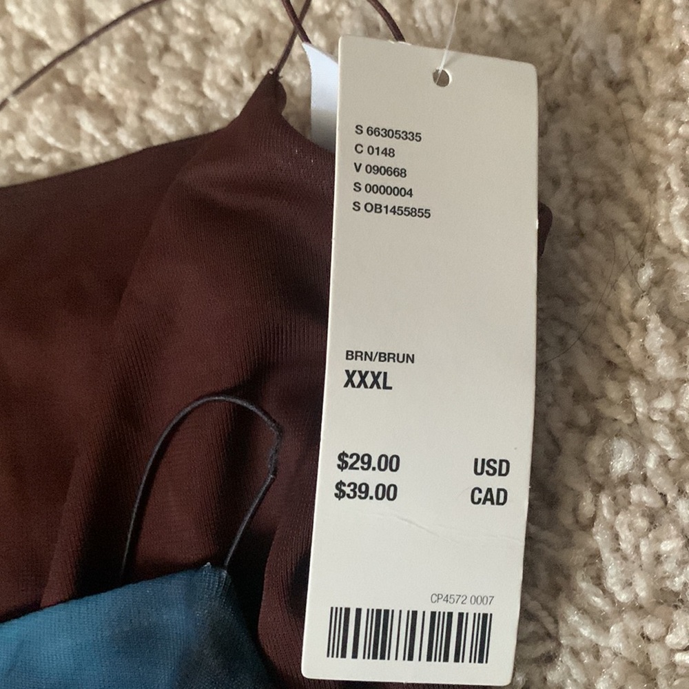 2 UO HANKY HEM CAMIS for one price - Picture 2 of 6